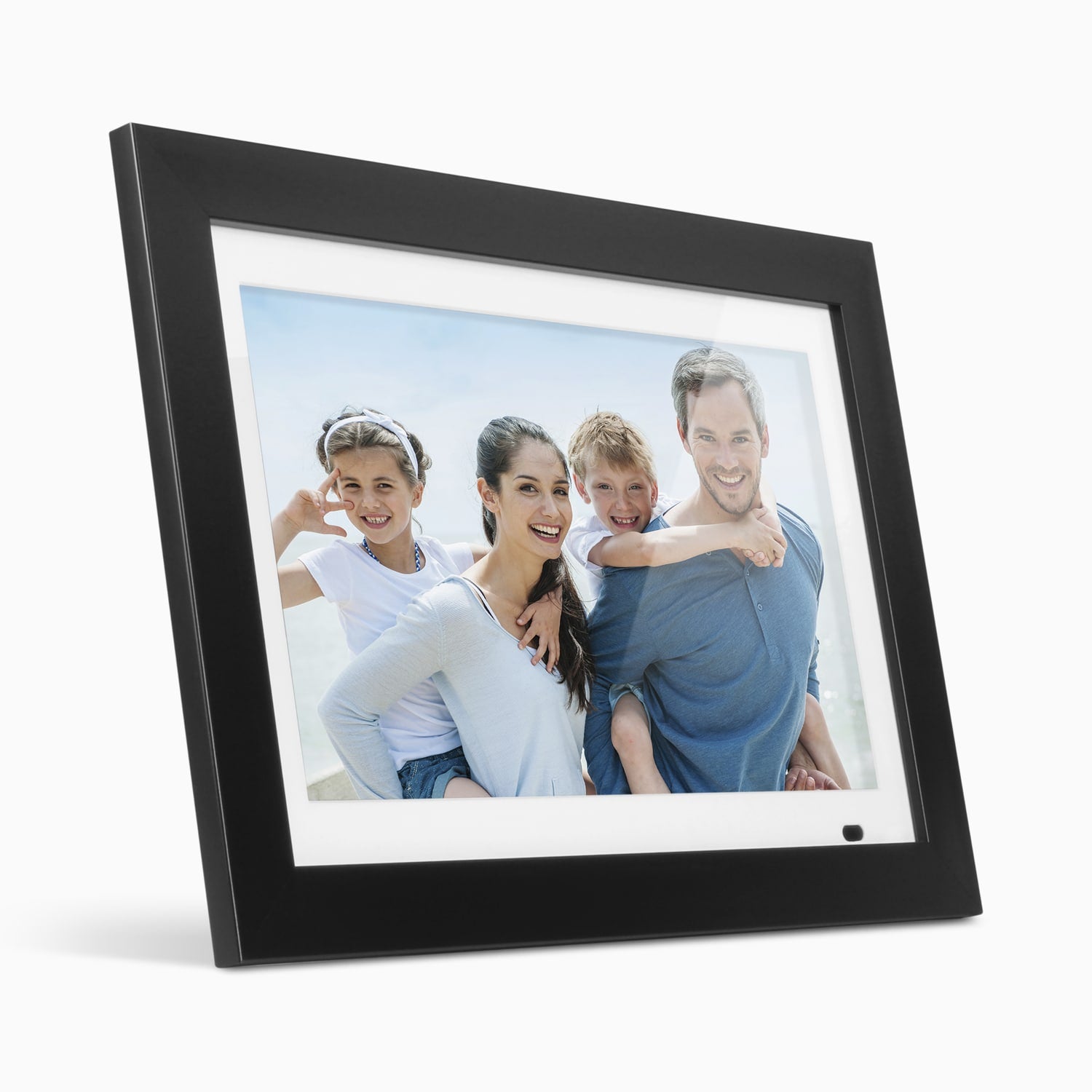 aluratek 14 digital photo frame 4gb front angle