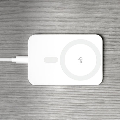 Aluratek Wireless Qi2 MagSafe Compatible Power Bank Charging